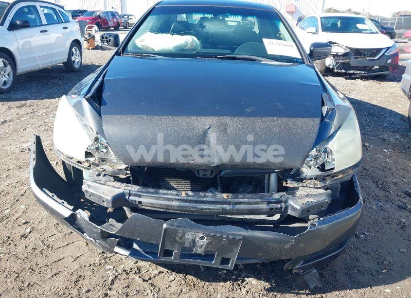 Photo 6 of 2003 Honda Accord 2.4 EX (VIN 1HGCM72683A024669)