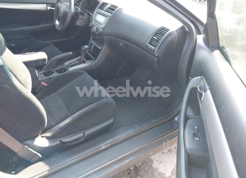 Photo 5 of 2006 Honda Accord 2.4 EX (VIN 1HGCM72706A007216)