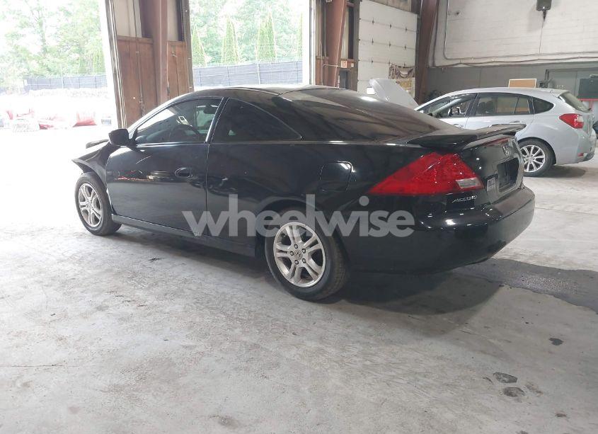 Photo 3 of 2006 Honda Accord 2.4 EX (VIN 1HGCM72716A005572)