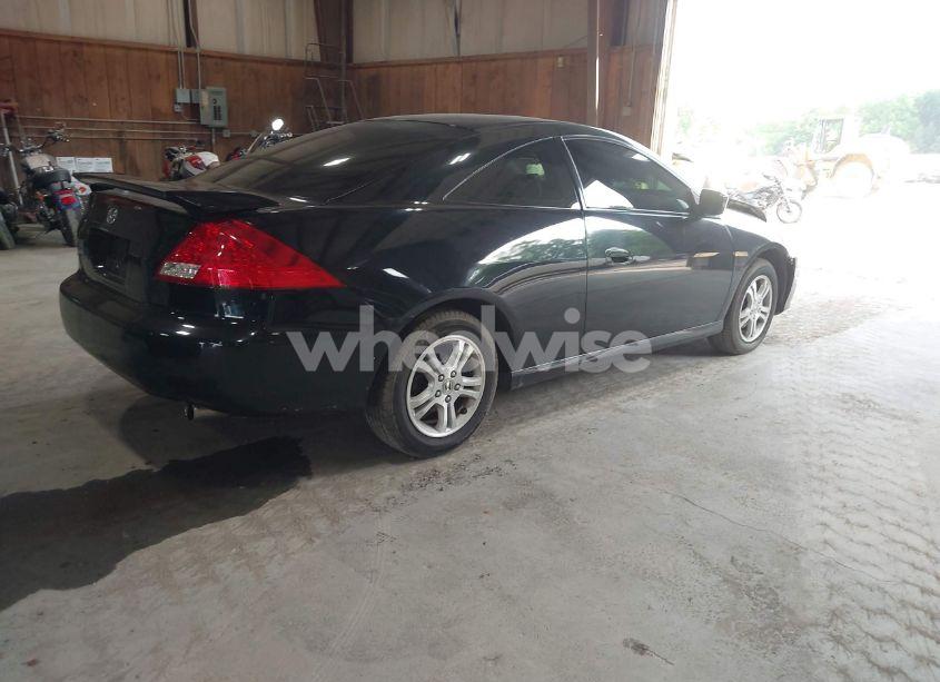 Photo 4 of 2006 Honda Accord 2.4 EX (VIN 1HGCM72716A005572)
