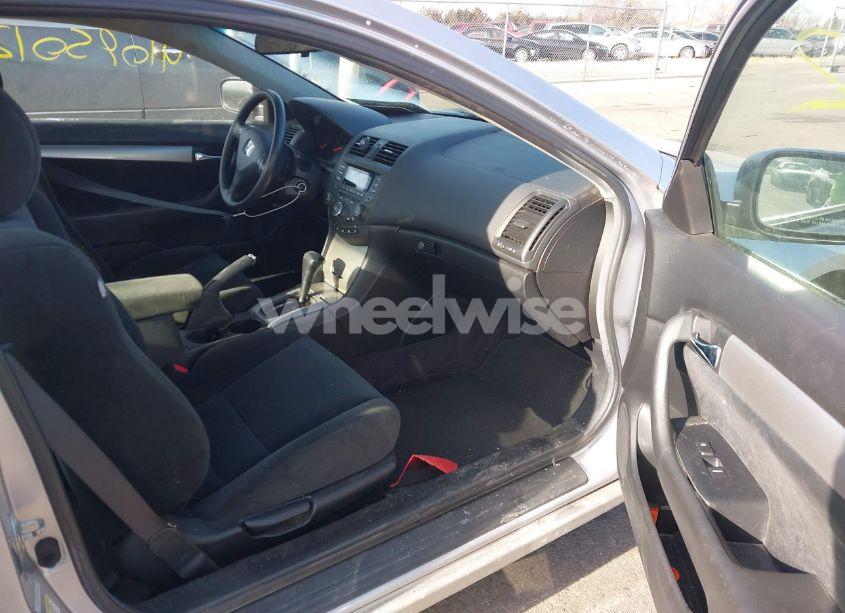 Photo 5 of 2005 Honda Accord 2.4 EX (VIN 1HGCM72725A007183)