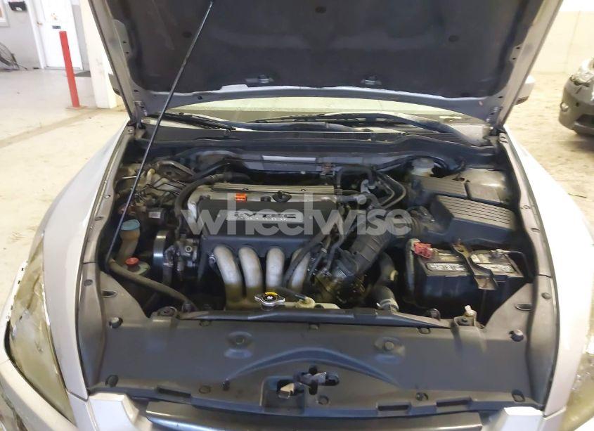 Photo 10 of 2005 Honda Accord 2.4 EX (VIN 1HGCM72735A003868)
