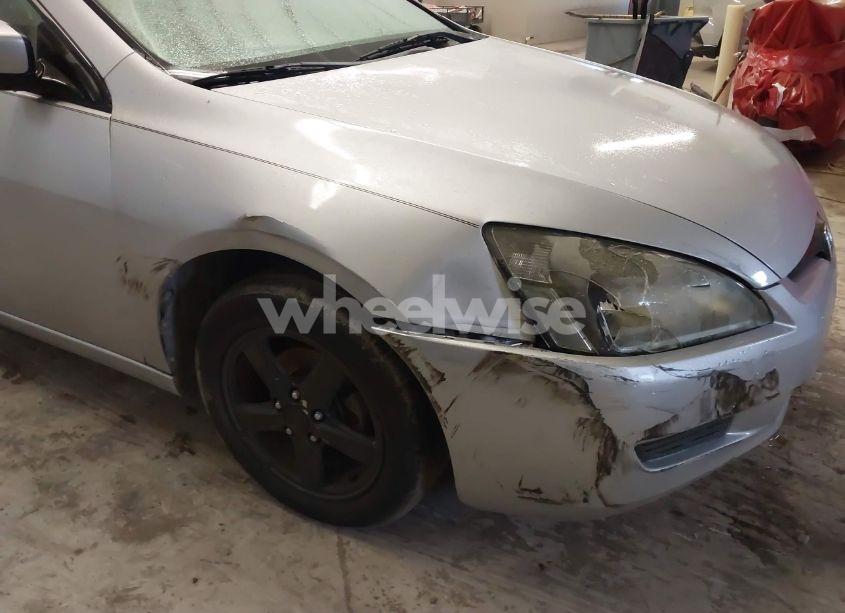 Photo 6 of 2005 Honda Accord 2.4 EX (VIN 1HGCM72735A003868)