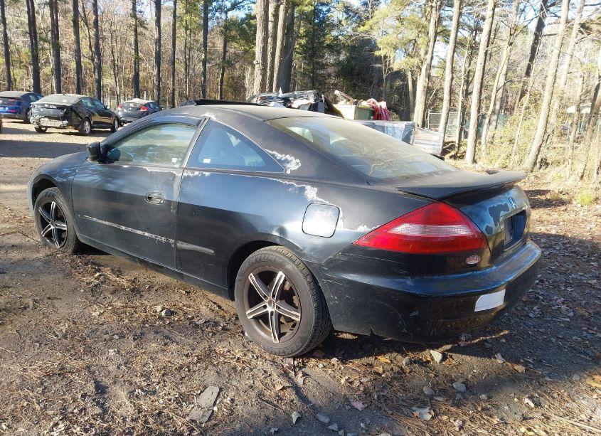 Photo 3 of 2005 Honda Accord 2.4 EX (VIN 1HGCM72735A007046)