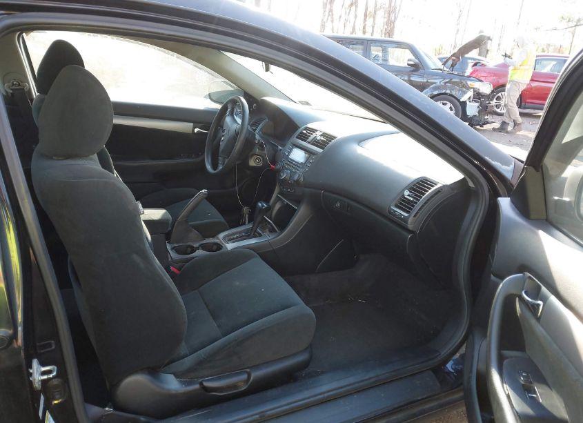 Photo 5 of 2005 Honda Accord 2.4 EX (VIN 1HGCM72735A007046)