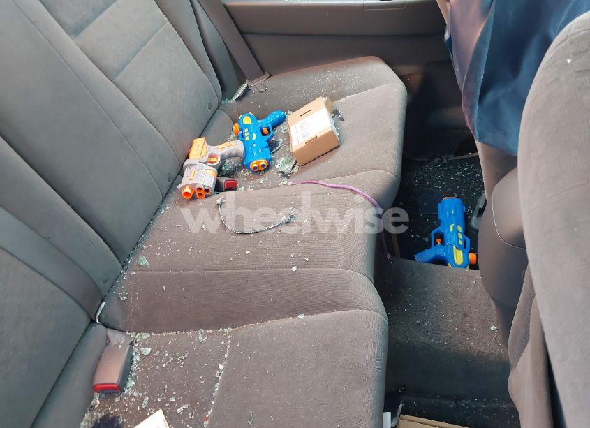 Photo 8 of 2006 Honda Accord 2.4 EX (VIN 1HGCM72796A019493)