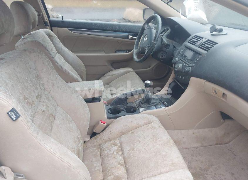 Photo 5 of 2005 Honda Accord 3.0 EX (VIN 1HGCM81635A004209)