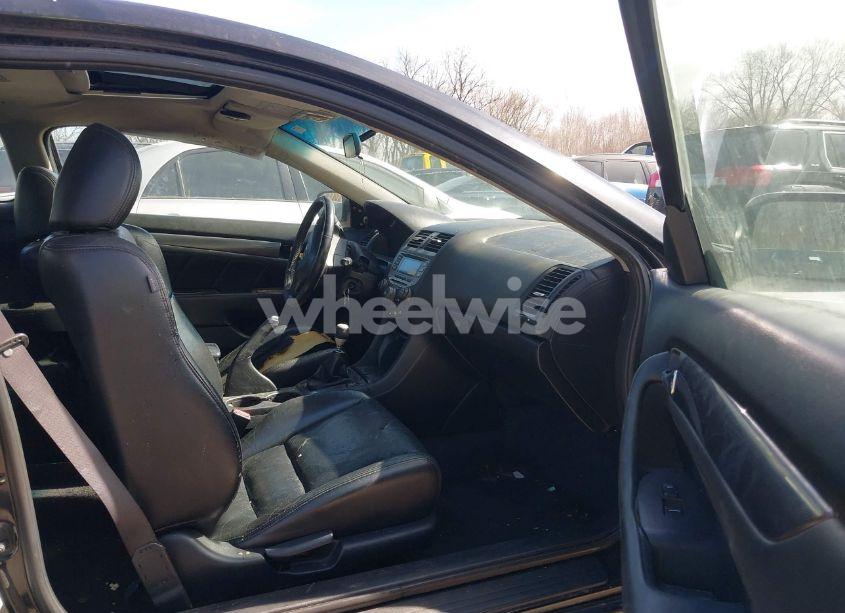 Photo 5 of 2004 Honda Accord 3.0 EX (VIN 1HGCM816X4A020275)