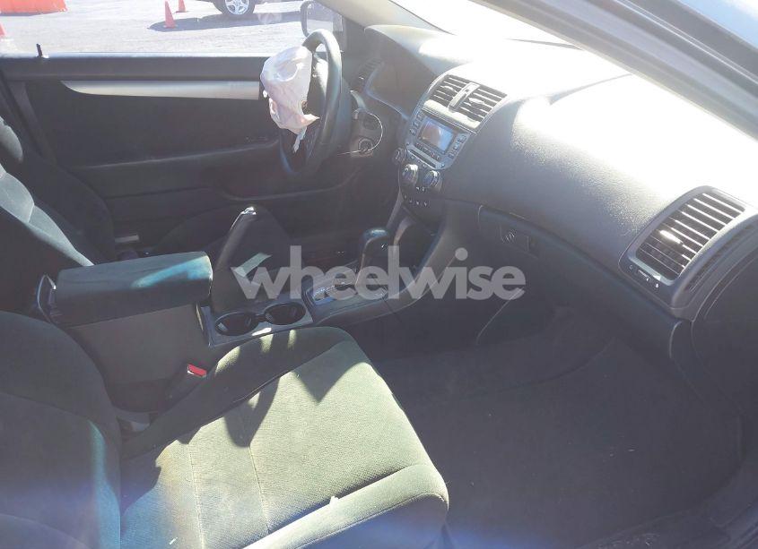 Photo 5 of 2007 Honda Accord 3.0 LX (VIN 1HGCM82237A001471)