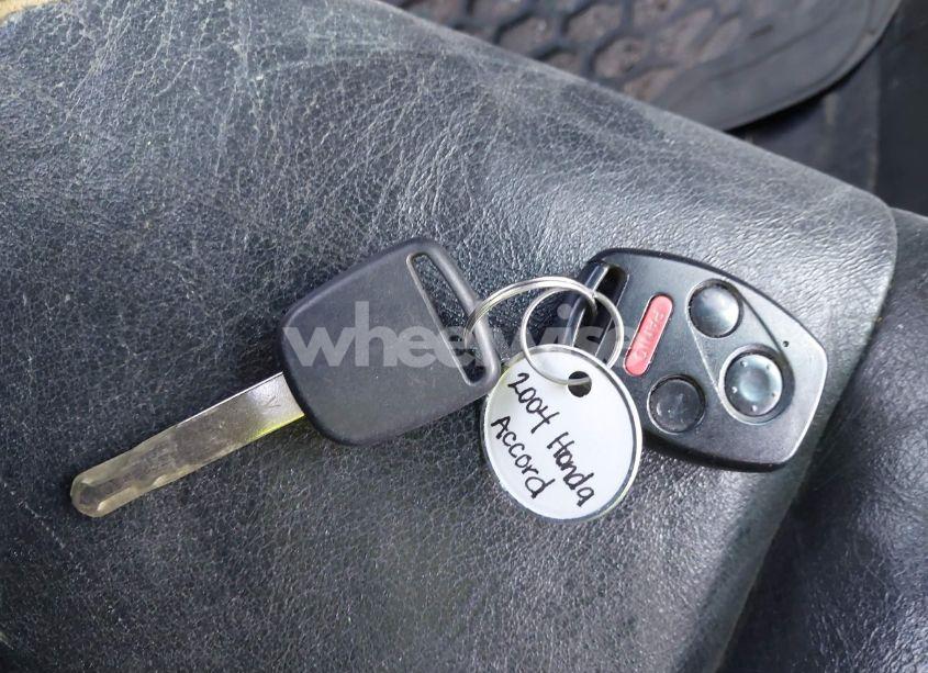 Photo 11 of 2004 Honda Accord 3.0 EX (VIN 1HGCM82604A007372)