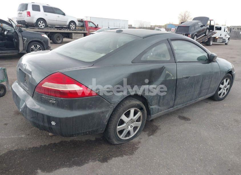 Photo 4 of 2005 Honda Accord 3.0 EX (VIN 1HGCM82605A009723)