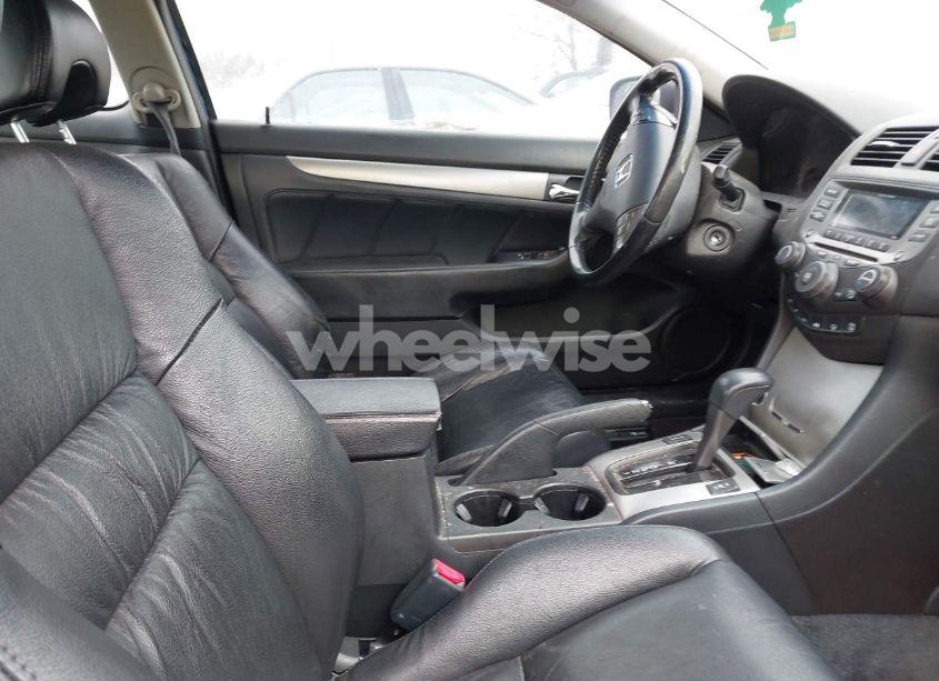 Photo 5 of 2007 Honda Accord 3.0 EX (VIN 1HGCM82607A001043)