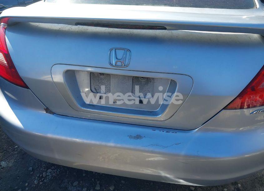 Photo 6 of 2005 Honda Accord 3.0 EX (VIN 1HGCM82615A013943)