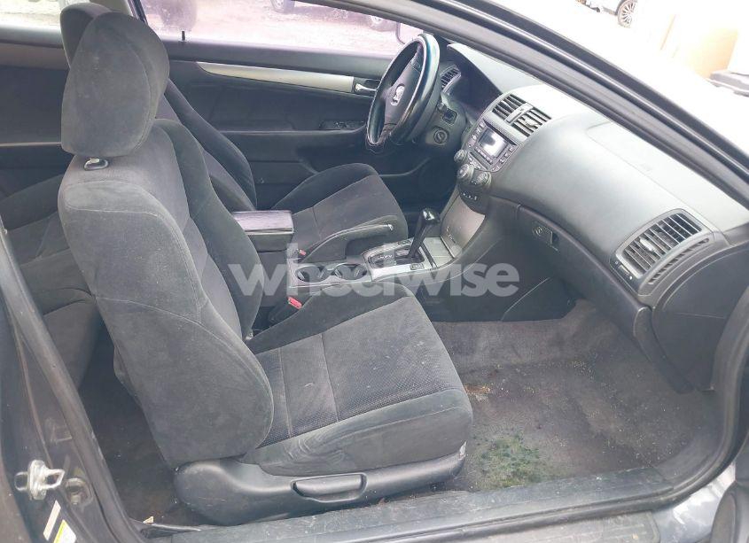 Photo 5 of 2004 Honda Accord 3.0 EX (VIN 1HGCM82624A004909)