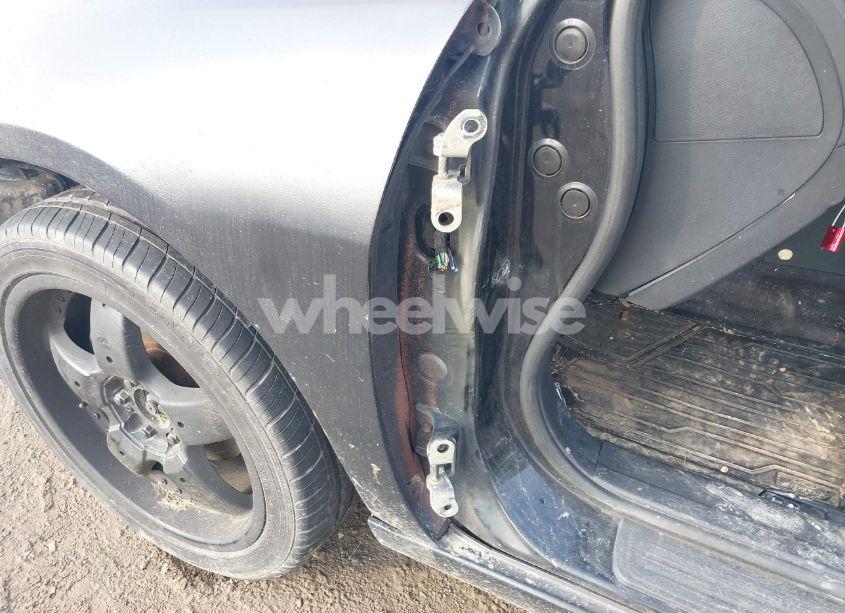 Photo 12 of 2004 Honda Accord 3.0 EX (VIN 1HGCM82624A014517)