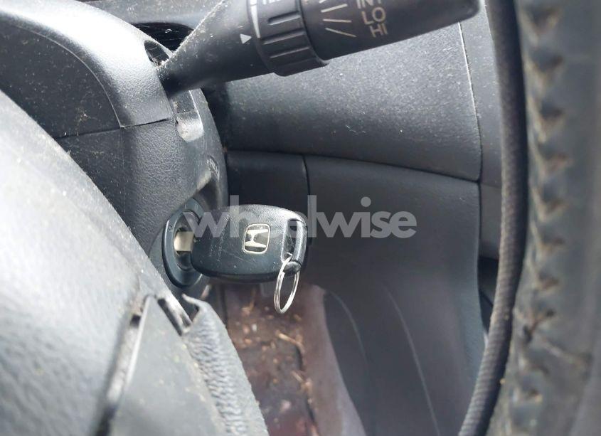 Photo 11 of 2004 Honda Accord 3.0 EX (VIN 1HGCM82624A016042)