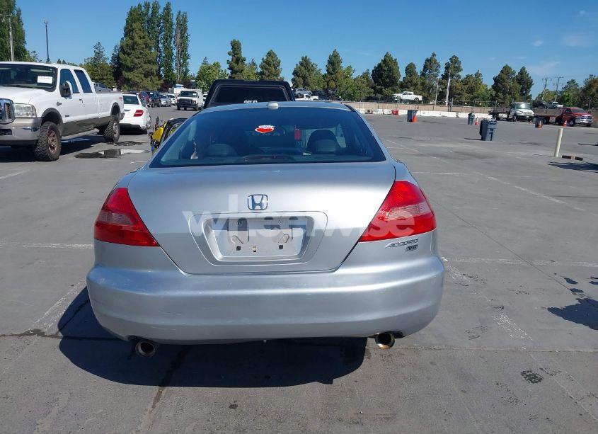 Photo 17 of 2004 Honda Accord CPE EX (VIN 1HGCM82654A005312)