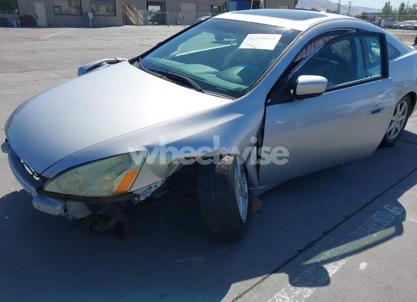 Photo 6 of 2004 Honda Accord CPE EX (VIN 1HGCM82654A005312)