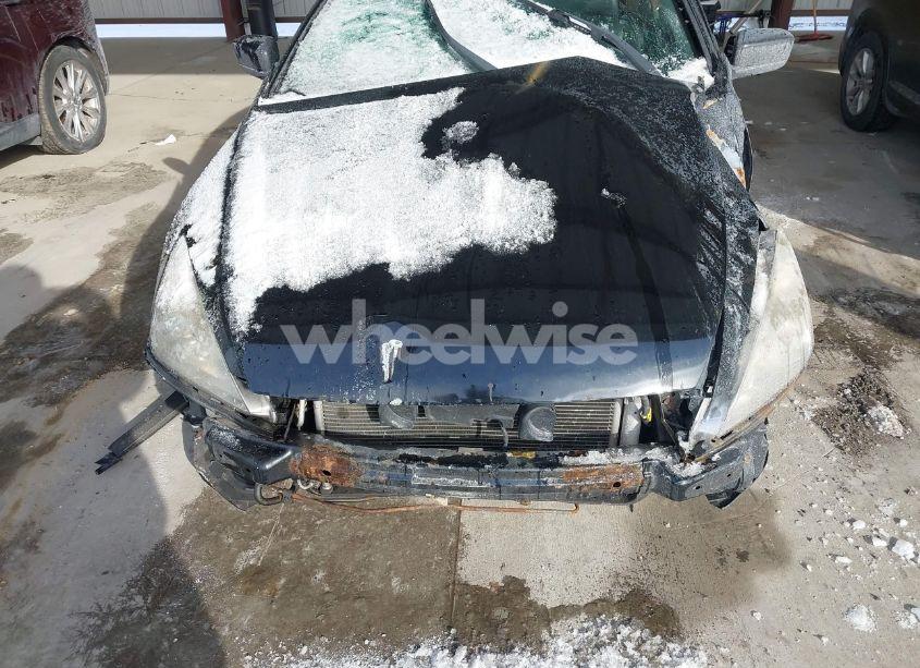 Photo 13 of 2003 Honda Accord 3.0 EX (VIN 1HGCM82673A033966)