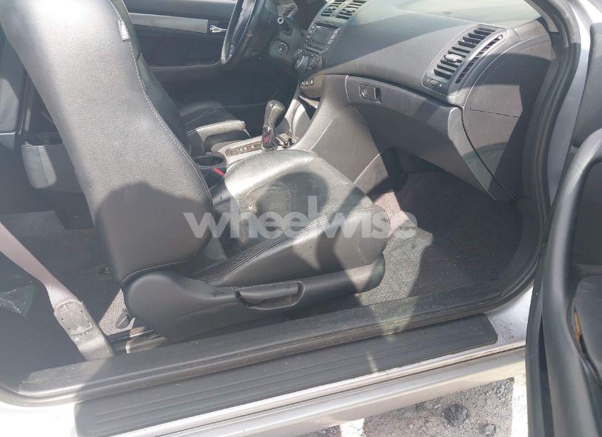 Photo 5 of 2004 Honda Accord 3.0 EX (VIN 1HGCM82674A003139)