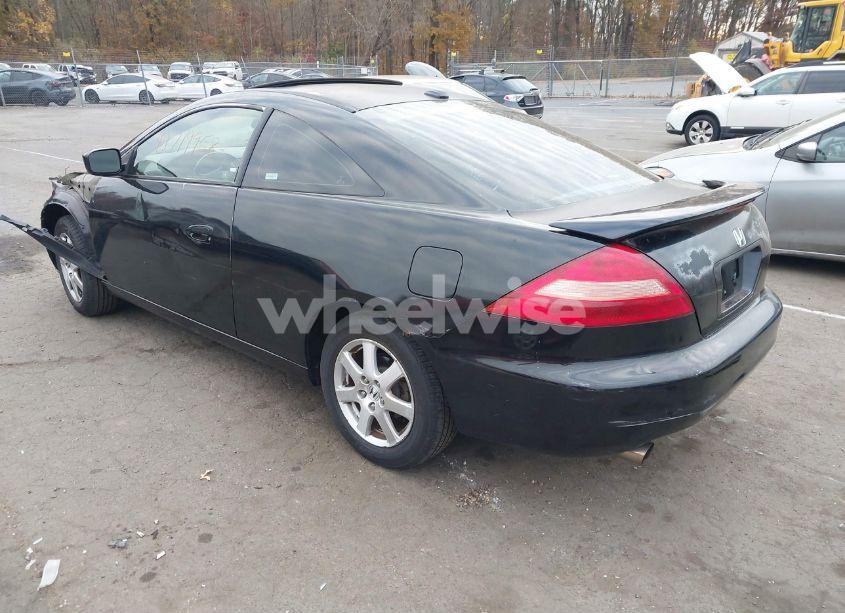 Photo 3 of 2005 Honda Accord 3.0 EX (VIN 1HGCM82675A014742)