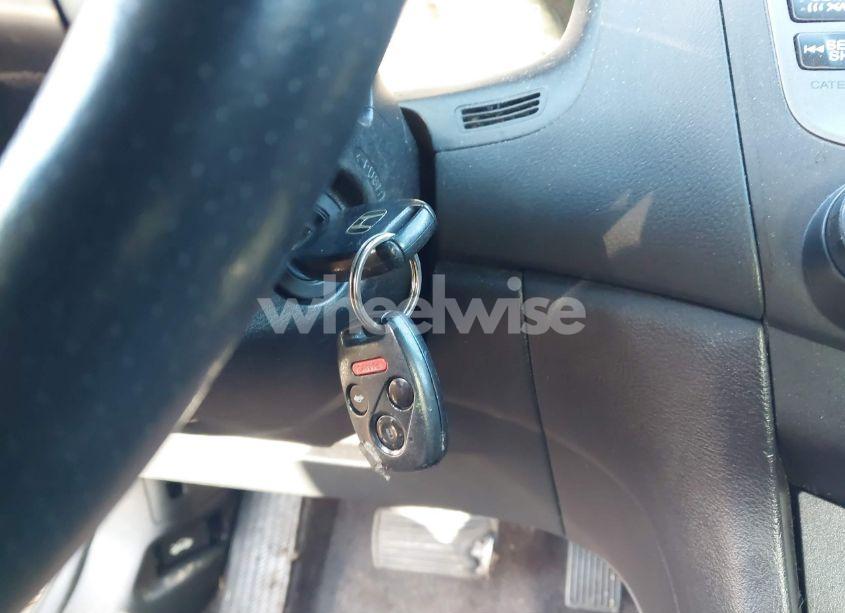 Photo 11 of 2006 Honda Accord 3.0 EX (VIN 1HGCM82676A013317)