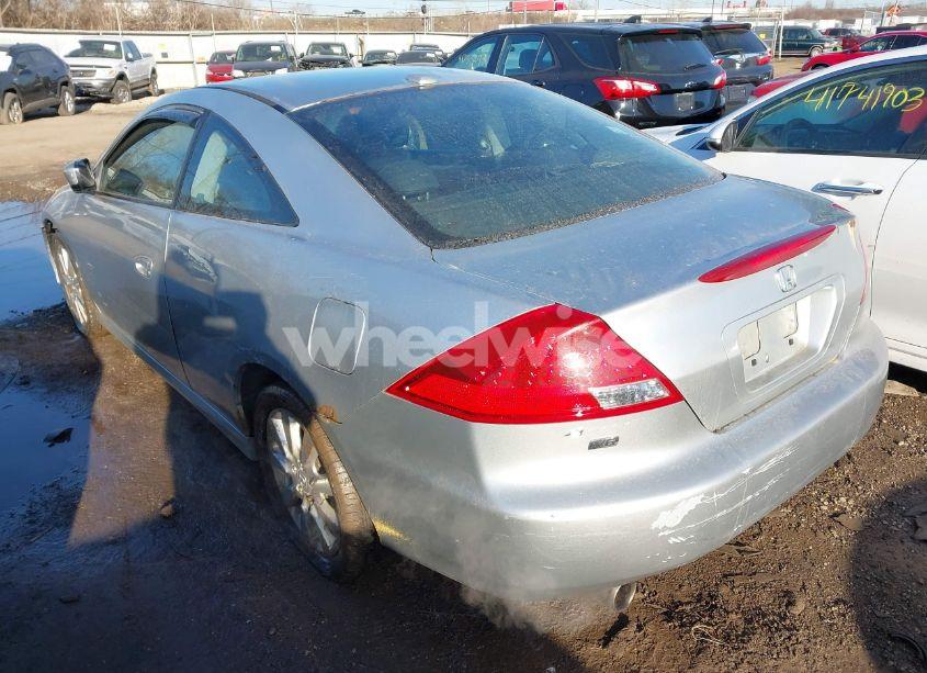 Photo 3 of 2006 Honda Accord 3.0 EX (VIN 1HGCM82676A013317)