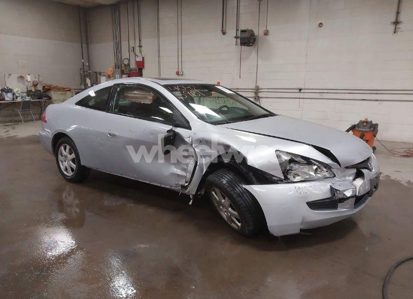 2005 Honda Accord 3.0 EX (VIN 1HGCM82695A000566) main photo