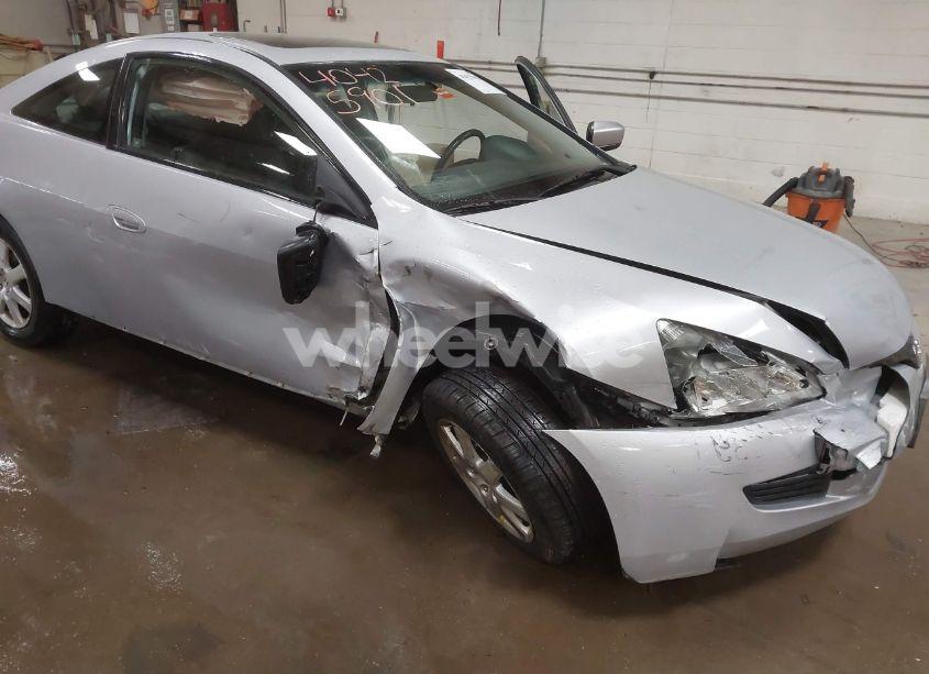 Photo 6 of 2005 Honda Accord 3.0 EX (VIN 1HGCM82695A000566)