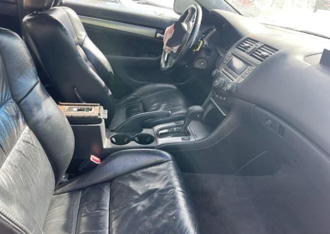 Photo 5 of 2006 Honda Accord 3.0 EX (VIN 1HGCM82696A004148)