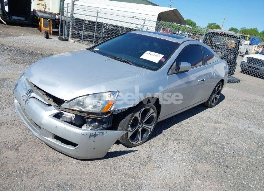 Photo 2 of 2004 Honda Accord EX (VIN 1HGCM826X4A020727)