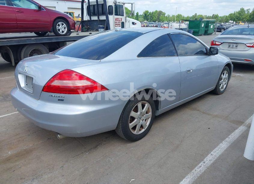 Photo 4 of 2005 Honda Accord 3.0 EX (VIN 1HGCM826X5A008143)