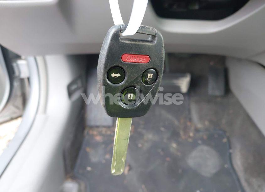 Photo 11 of 2008 Honda Accord 2.4 LX (VIN 1HGCP26308A053701)