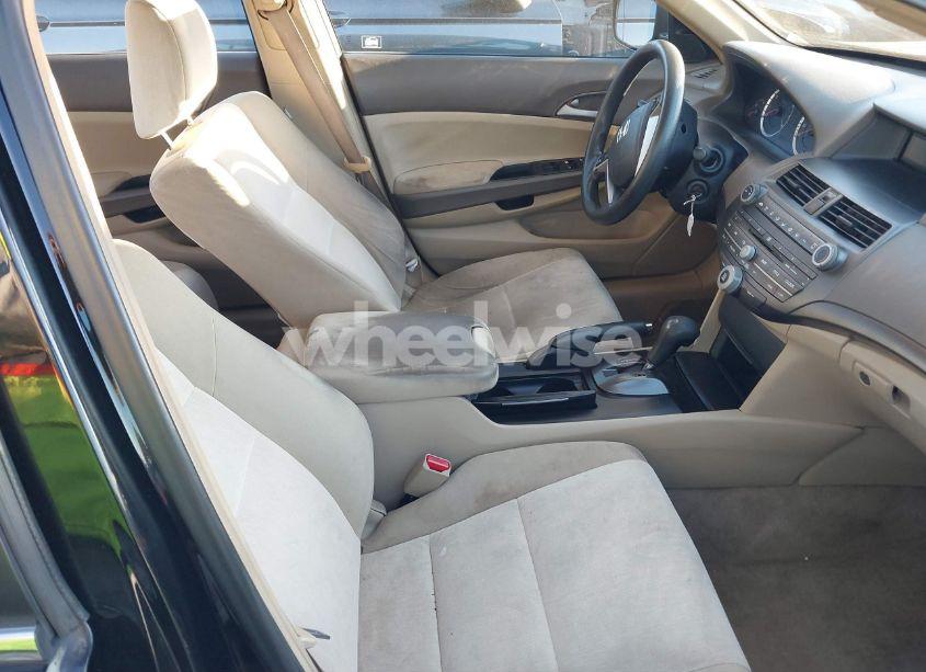 Photo 5 of 2009 Honda Accord 2.4 LX (VIN 1HGCP26309A008338)