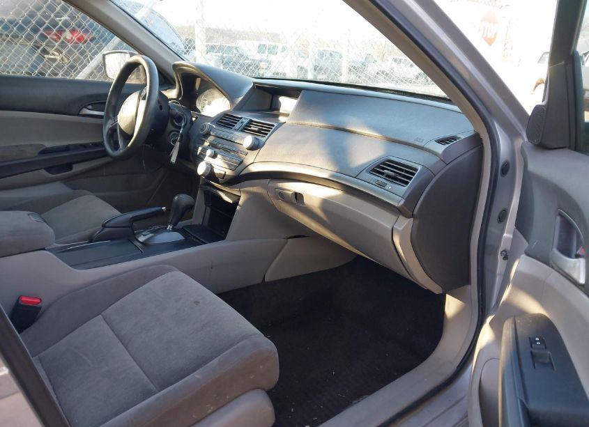 Photo 5 of 2009 Honda Accord 2.4 LX (VIN 1HGCP26309A057197)