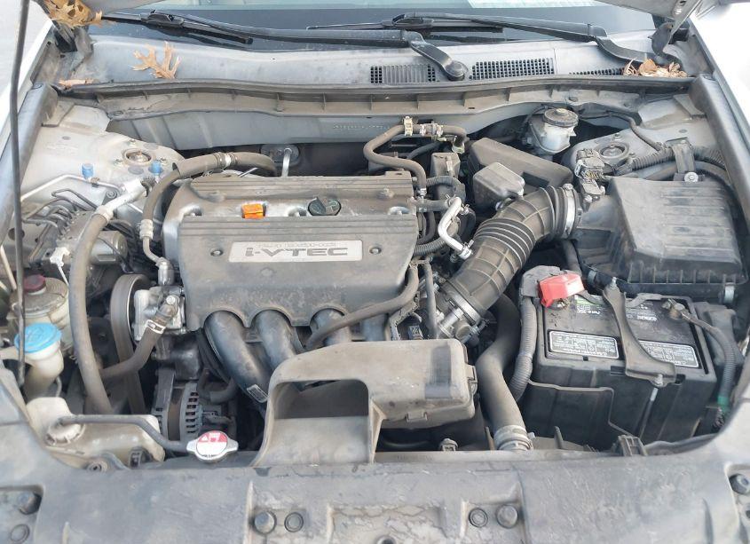 Photo 10 of 2009 Honda Accord 2.4 LX (VIN 1HGCP26309A075246)