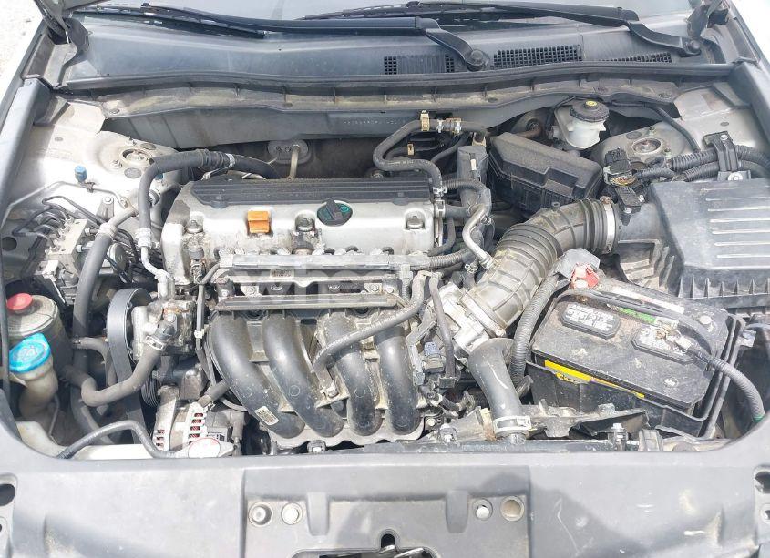 Photo 10 of 2009 Honda Accord 2.4 LX (VIN 1HGCP26309A143013)