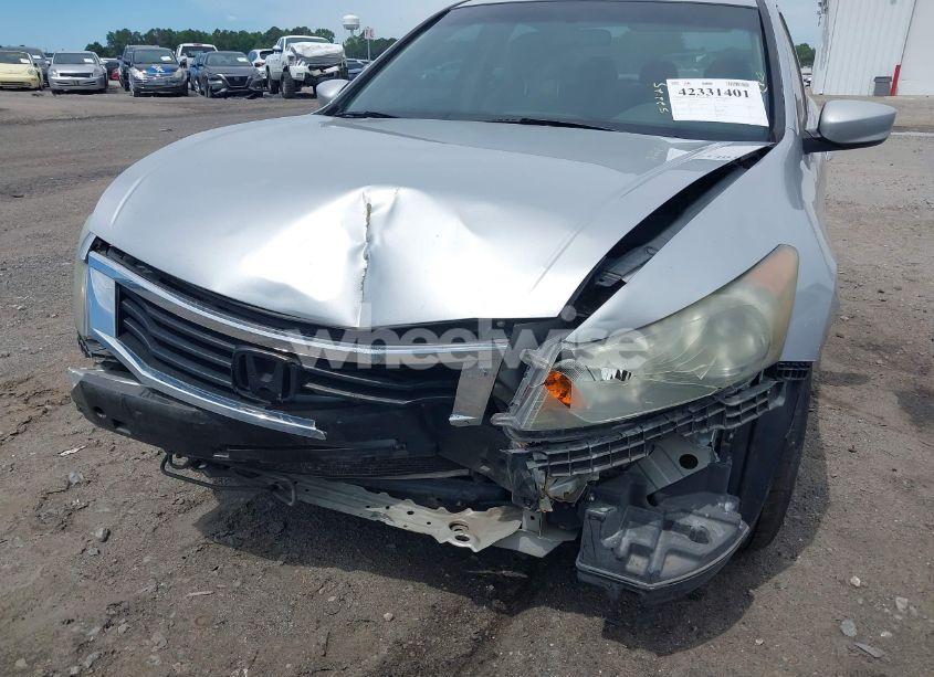 Photo 6 of 2009 Honda Accord 2.4 LX (VIN 1HGCP26309A143013)