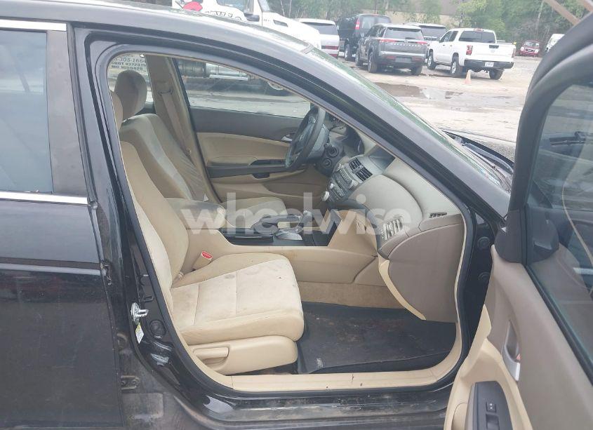 Photo 5 of 2009 Honda Accord 2.4 LX (VIN 1HGCP26309A172351)