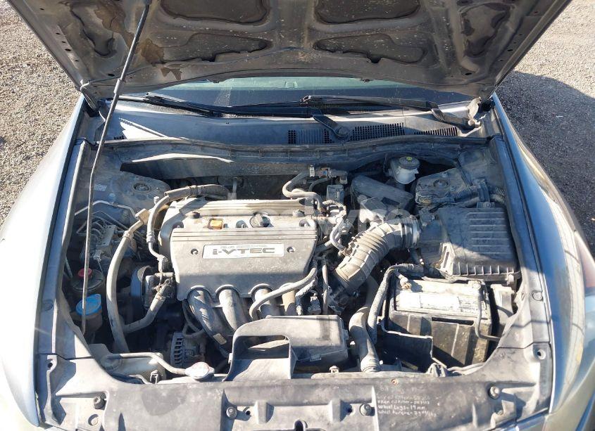 Photo 10 of 2009 Honda Accord 2.4 LX (VIN 1HGCP26309A183947)