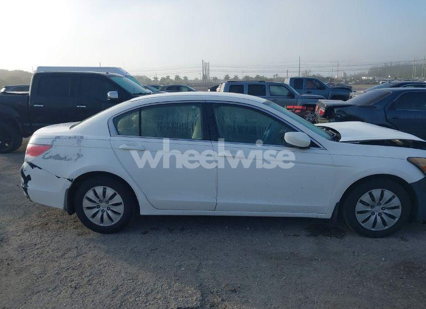 Photo 13 of 2008 Honda Accord 2.4 LX (VIN 1HGCP26318A094404)