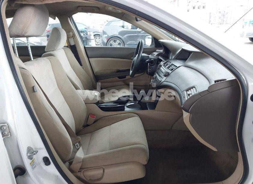 Photo 5 of 2008 Honda Accord 2.4 LX (VIN 1HGCP26318A106812)