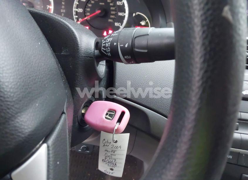 Photo 11 of 2009 Honda Accord 2.4 LX (VIN 1HGCP26319A055488)