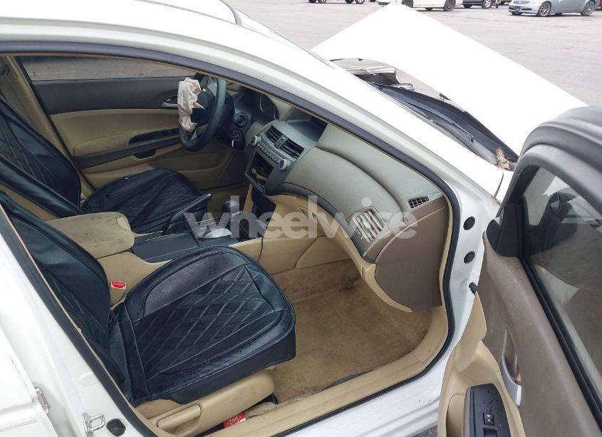 Photo 5 of 2009 Honda Accord 2.4 LX (VIN 1HGCP26319A069777)