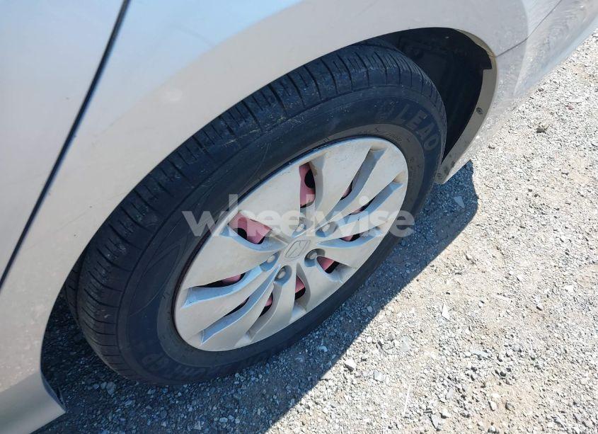 Photo 12 of 2009 Honda Accord 2.4 LX (VIN 1HGCP26329A002444)