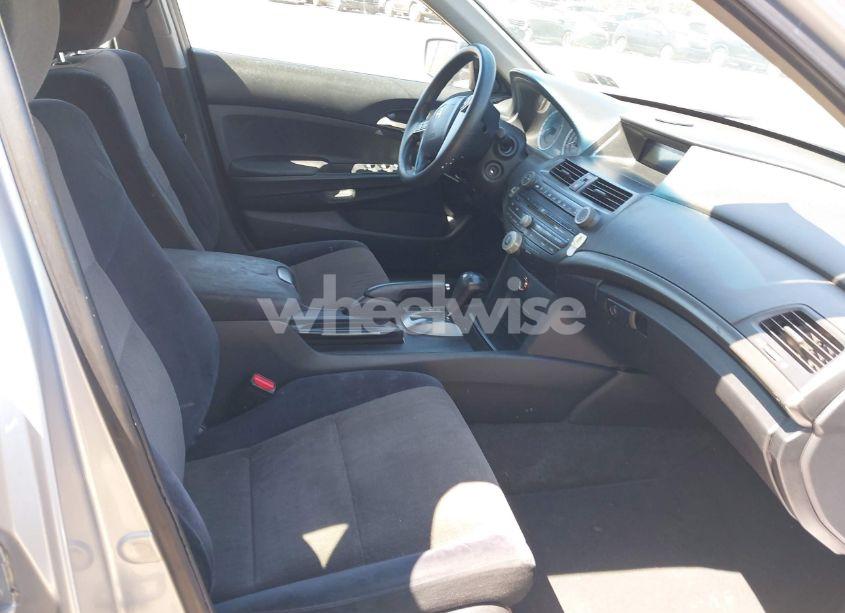 Photo 5 of 2009 Honda Accord 2.4 LX (VIN 1HGCP26329A002444)