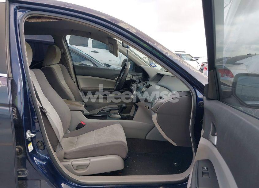 Photo 5 of 2009 Honda Accord 2.4 LX (VIN 1HGCP26329A026338)