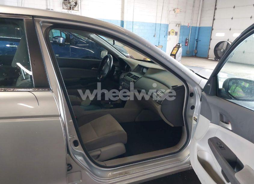 Photo 5 of 2009 Honda Accord 2.4 LX (VIN 1HGCP26329A052020)