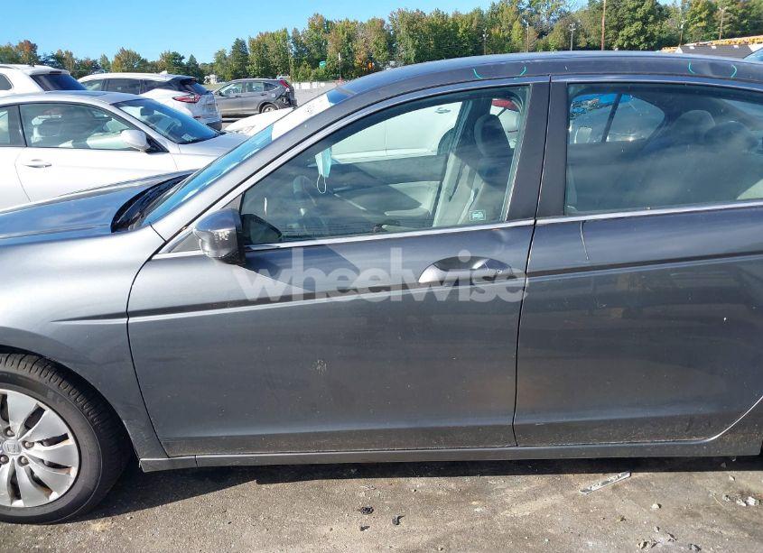 Photo 14 of 2009 Honda Accord 2.4 LX (VIN 1HGCP26329A078133)