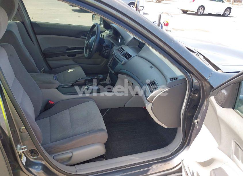 Photo 5 of 2009 Honda Accord 2.4 LX (VIN 1HGCP26329A078696)